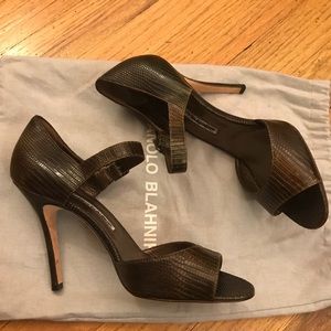 NEW Manolo Blahnik lizard pumps